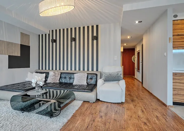 60m2 - Cozy Near Park Apartament